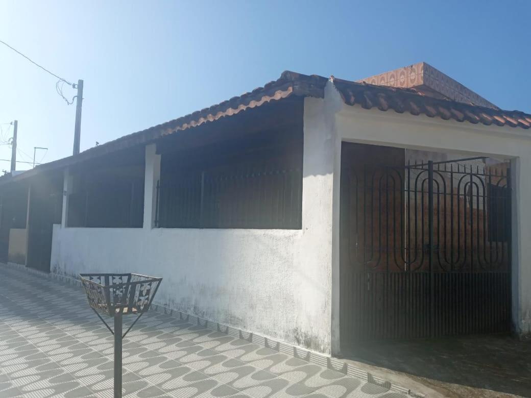 Villa Casa Para Temporada Na Praia Grande Aprox 100 Mts Da Praia Exterior foto
