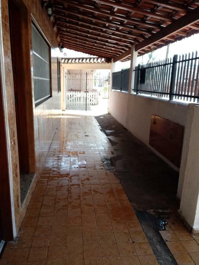 Villa Casa Para Temporada Na Praia Grande Aprox 100 Mts Da Praia Exterior foto